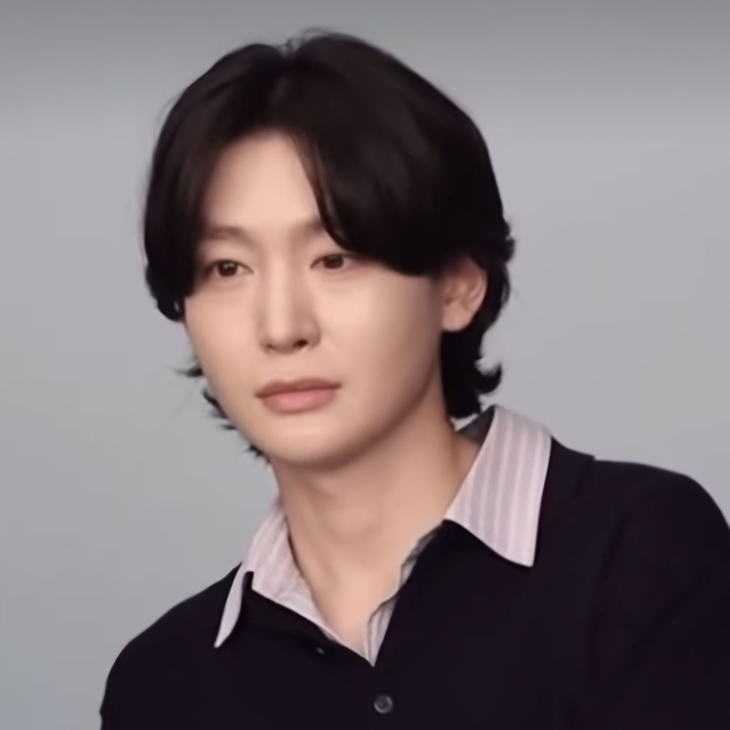 Behind-the-scenes cut of Kim Yongbin