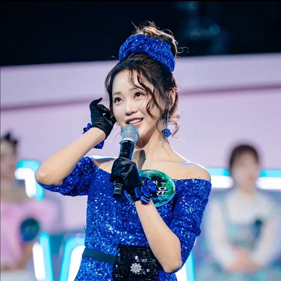 Recent activity shot of Hong Jiyoon