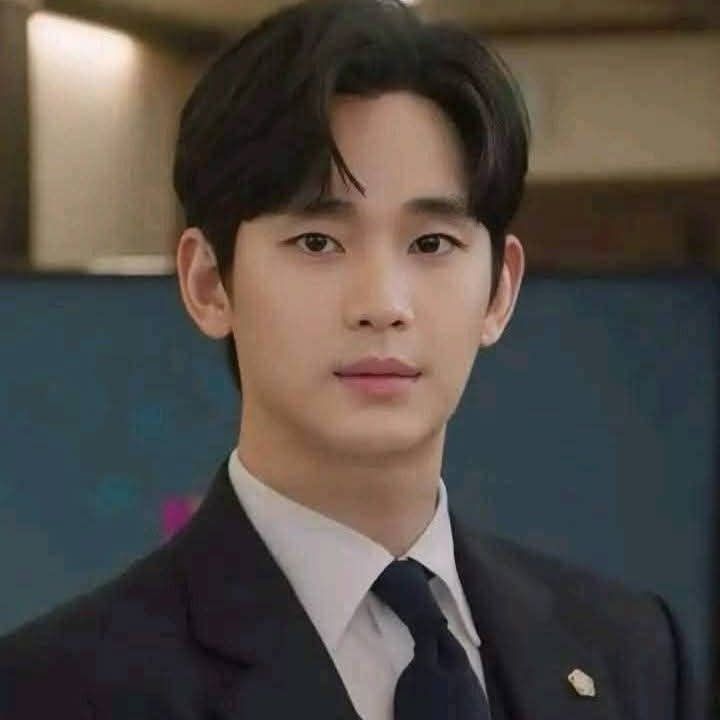 Behind-the-scenes cut of Kim Soohyun