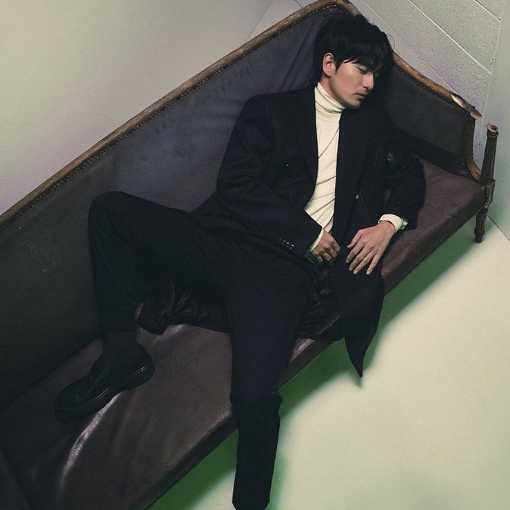 Recent activity shot of Lee Jinwook