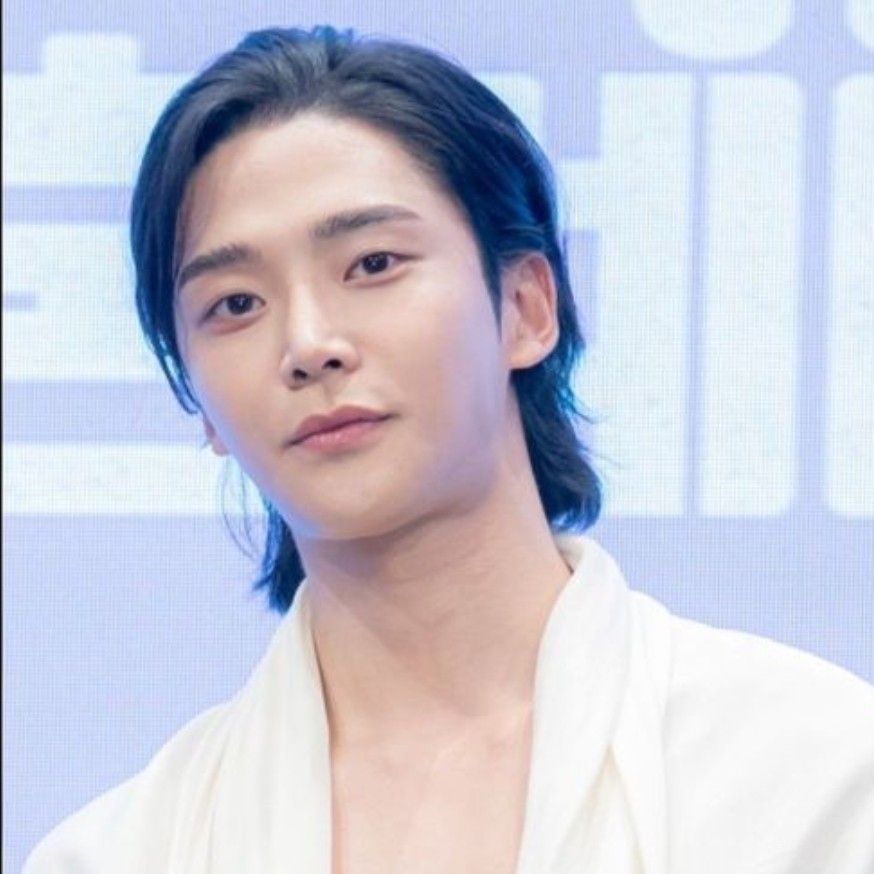 Latest photo of Rowoon