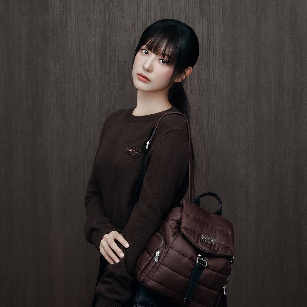 Behind-the-scenes cut of Kim Jiwon