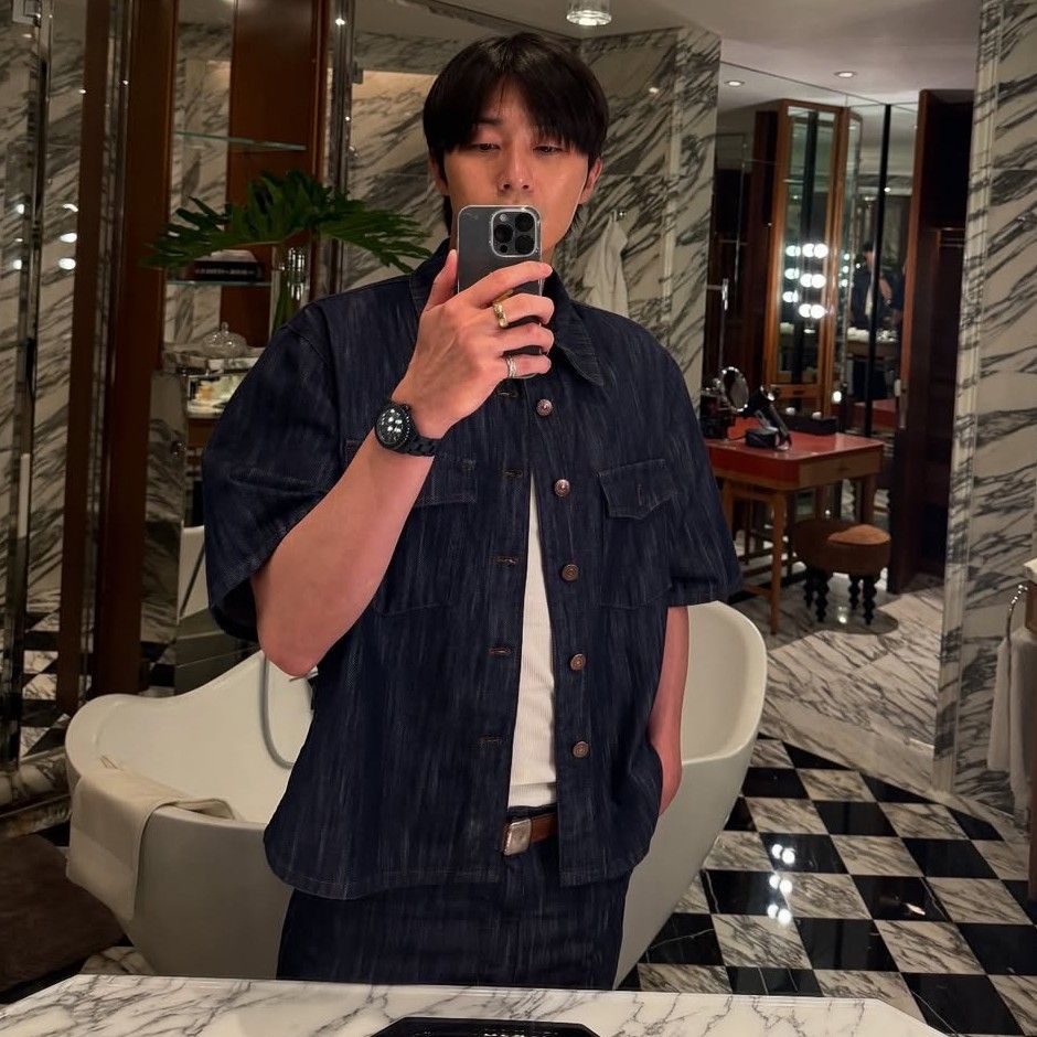 Recent activity shot of Park Seojoon