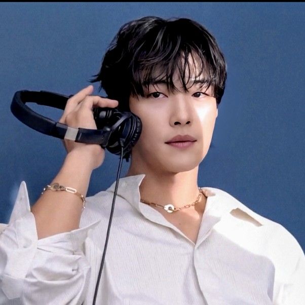 Behind-the-scenes cut of Woo Dohwan