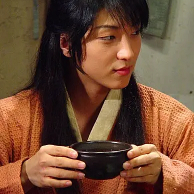 A moment captured by a fan of Lee Joongi