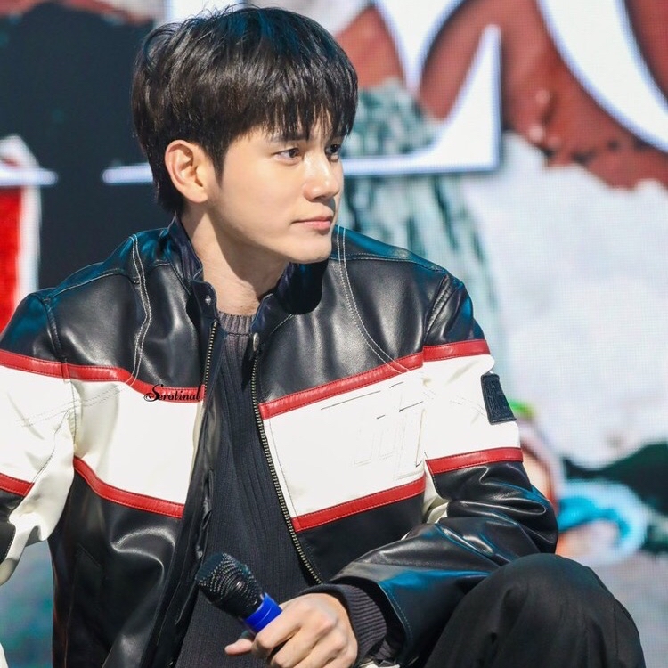 A moment captured by a fan of Ong Seongwu
