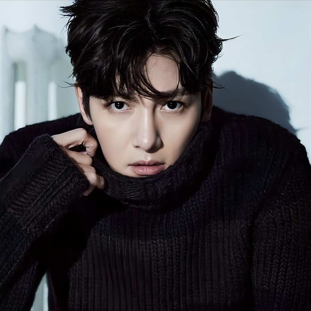 チ・チャンウクの最近の活動ショット