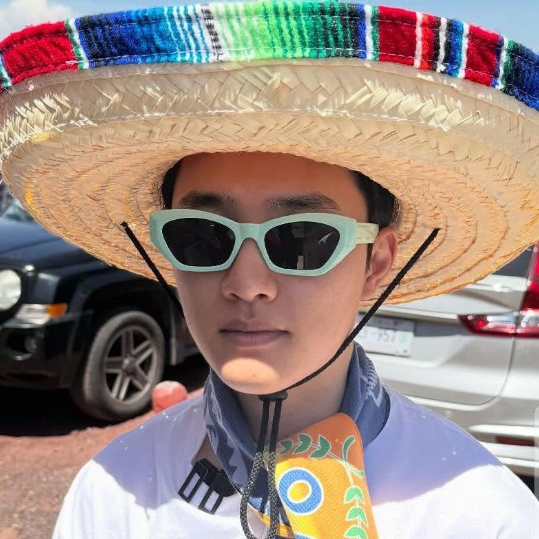 Cuplikan di balik layar dari Doh Kyungsoo (D.O.)