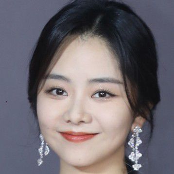 A moment captured by a fan of Tan Song Yun