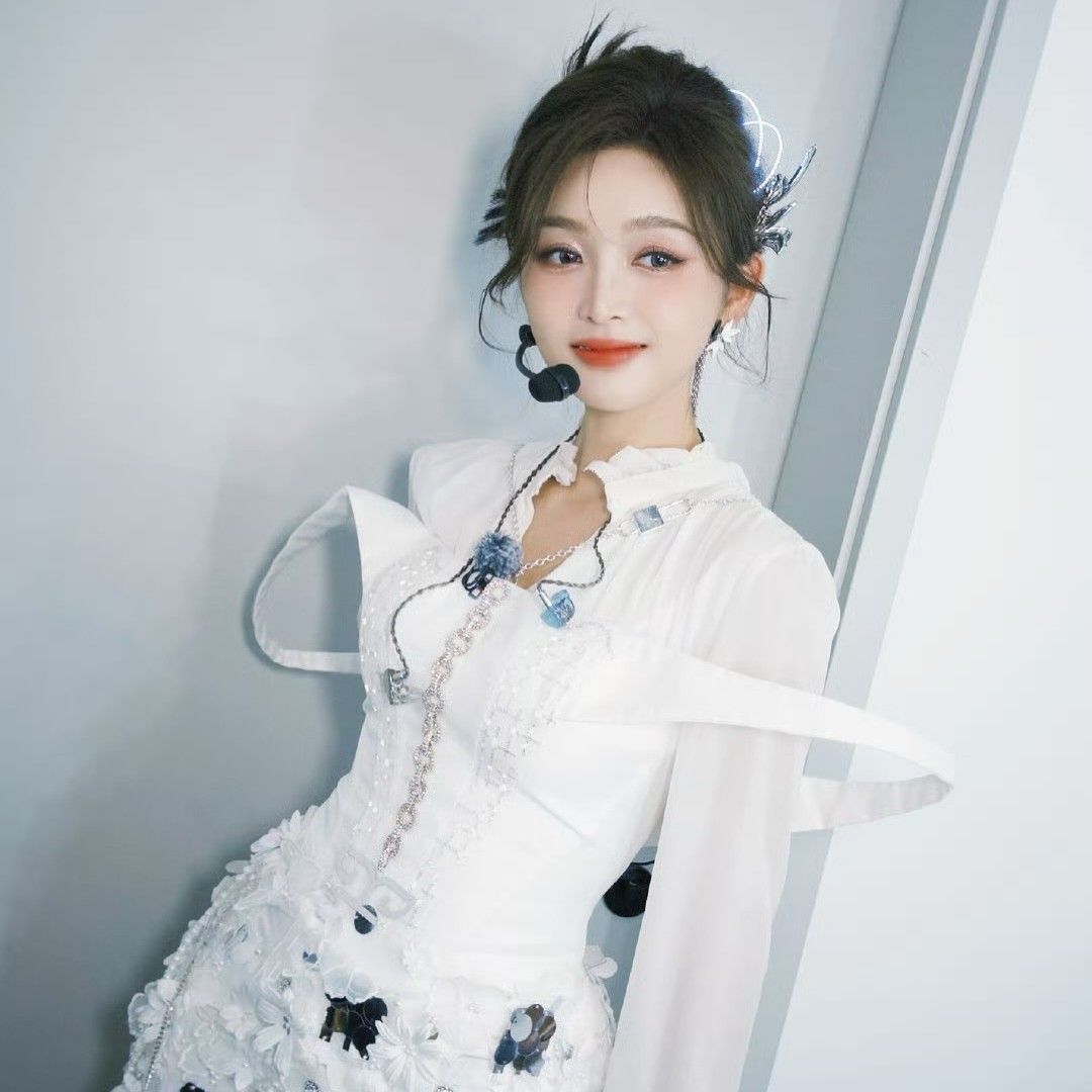 A moment captured by a fan of Wu Xuanyi