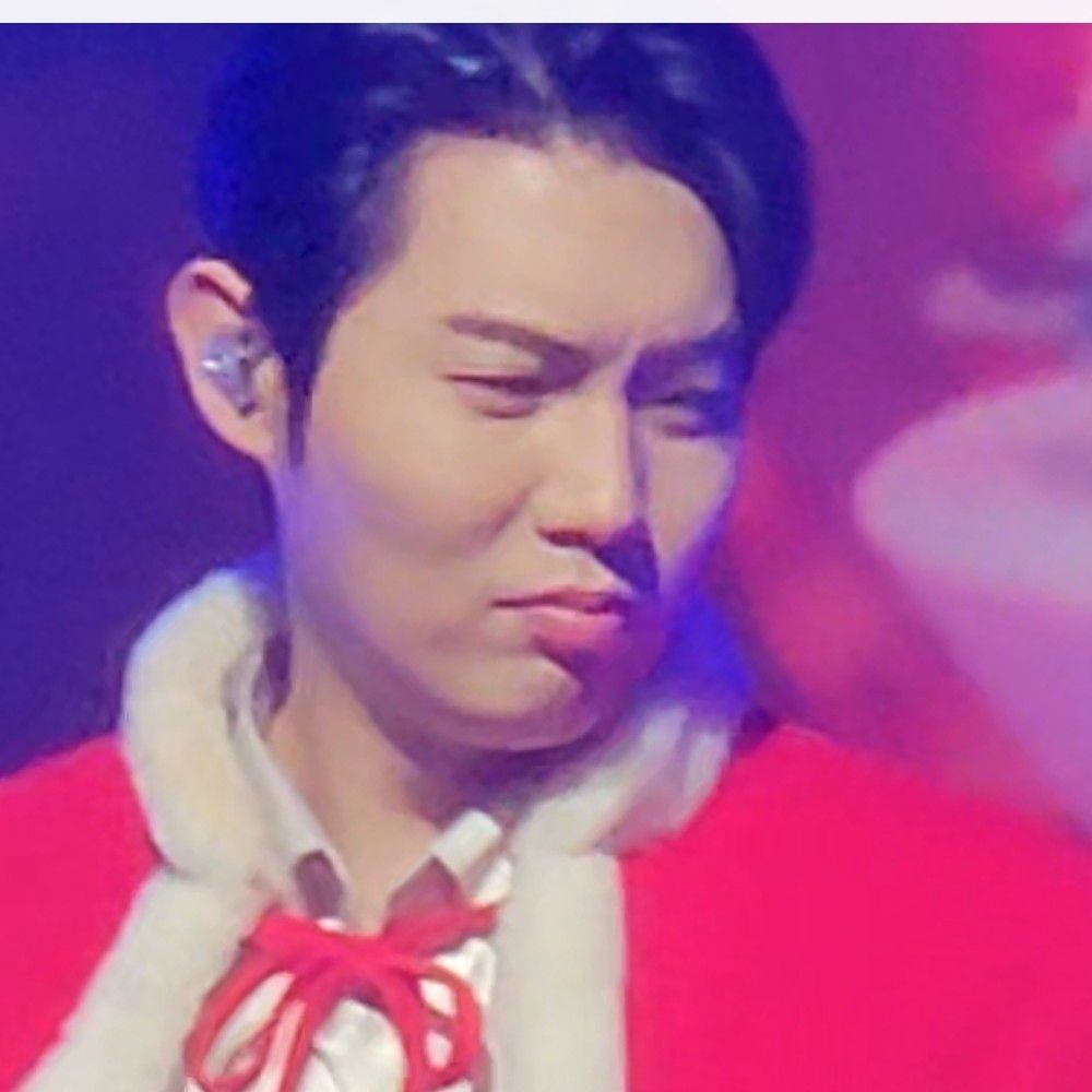 Recent activity shot of Son Taejin