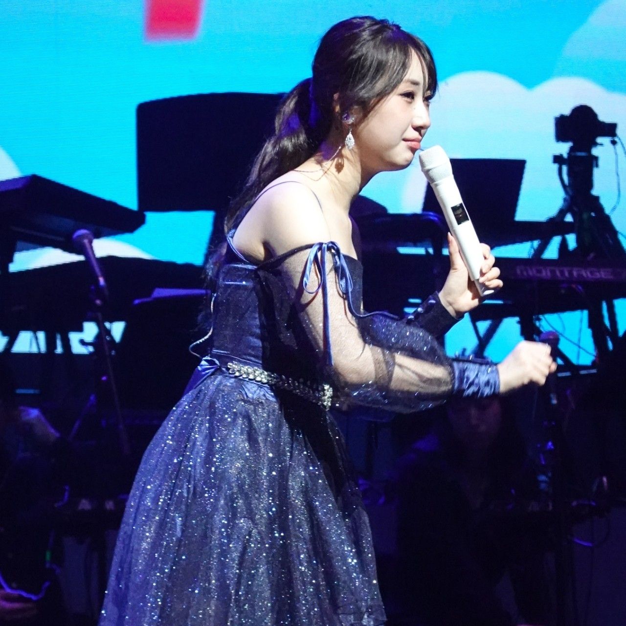 Momen yang diabadikan oleh penggemar Jeon Yujin