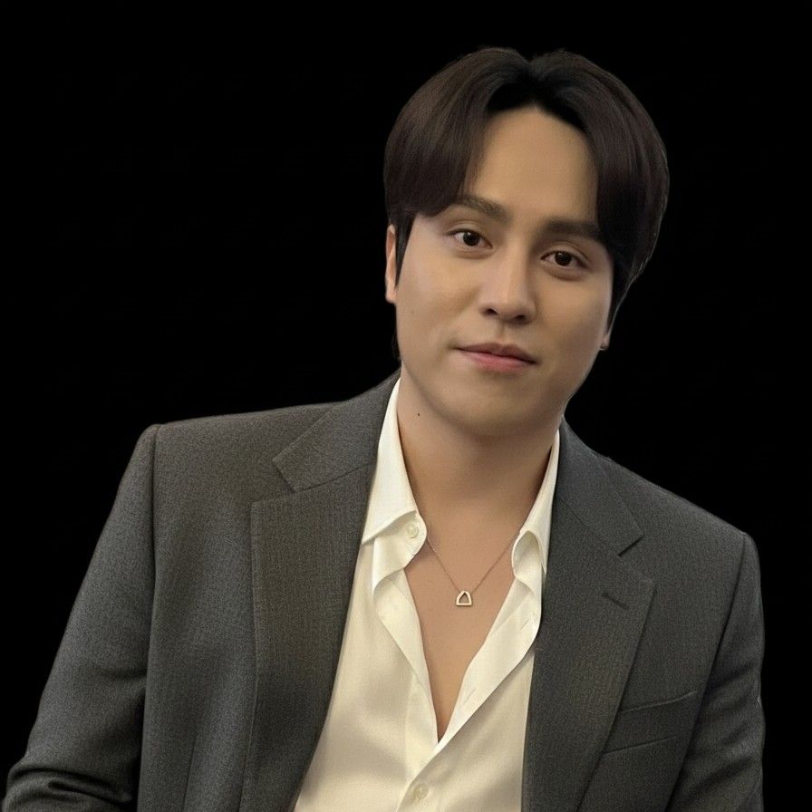 A moment captured by a fan of Mooryong