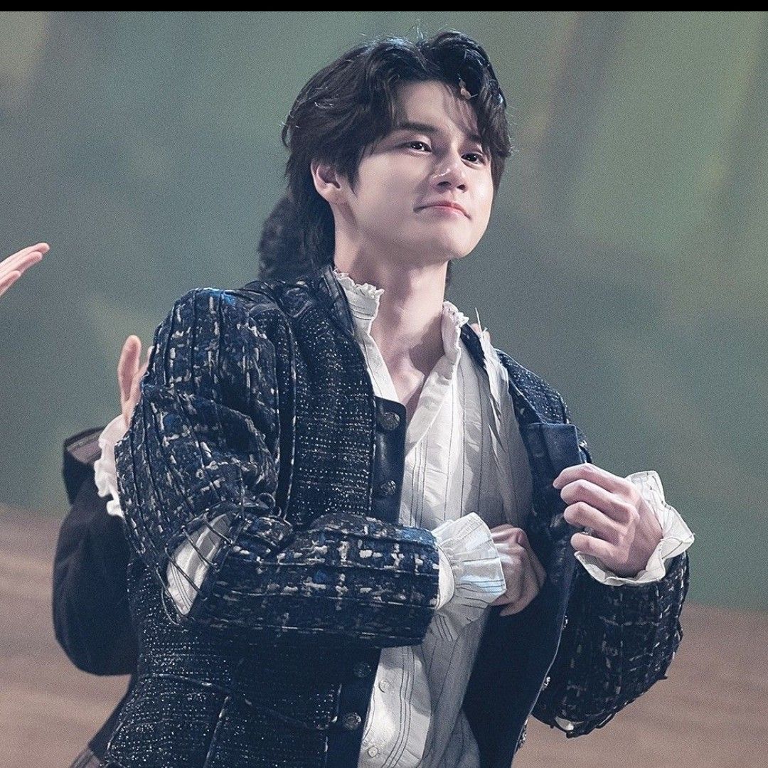 Behind-the-scenes cut of Ong Seongwu