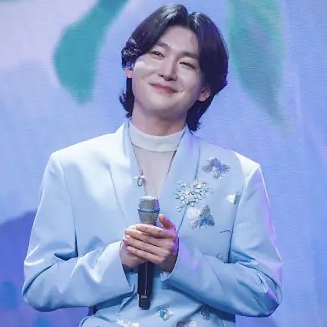A moment captured by a fan of Kim Yongbin
