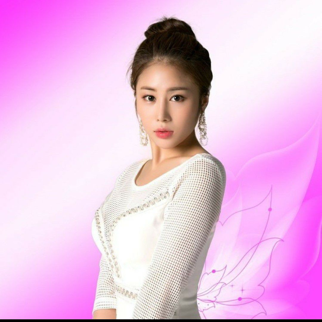 Latest photo of Kim Soyou