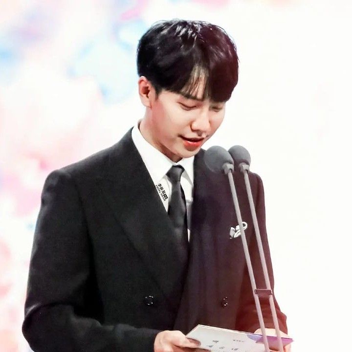 李升基的最新照片