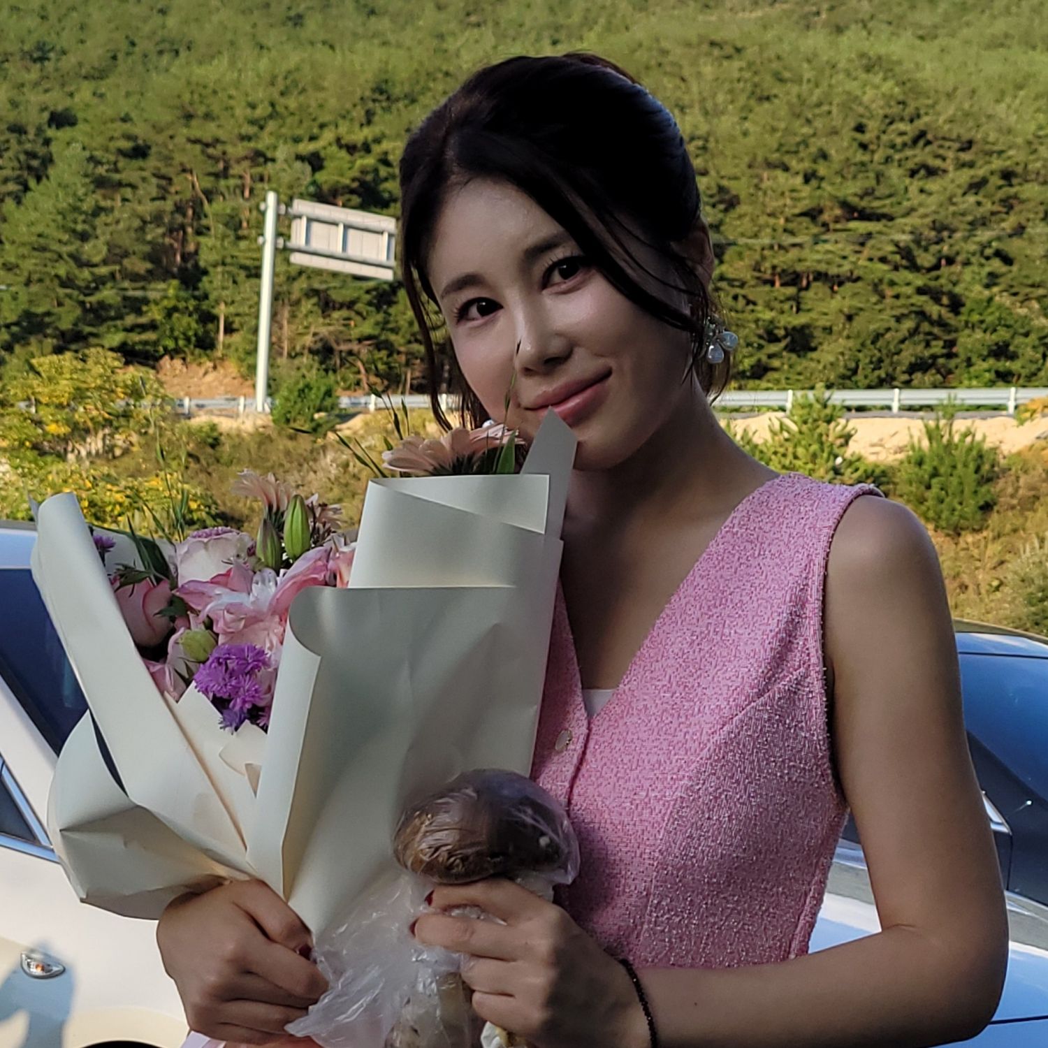 Recent activity shot of Kim Soyou