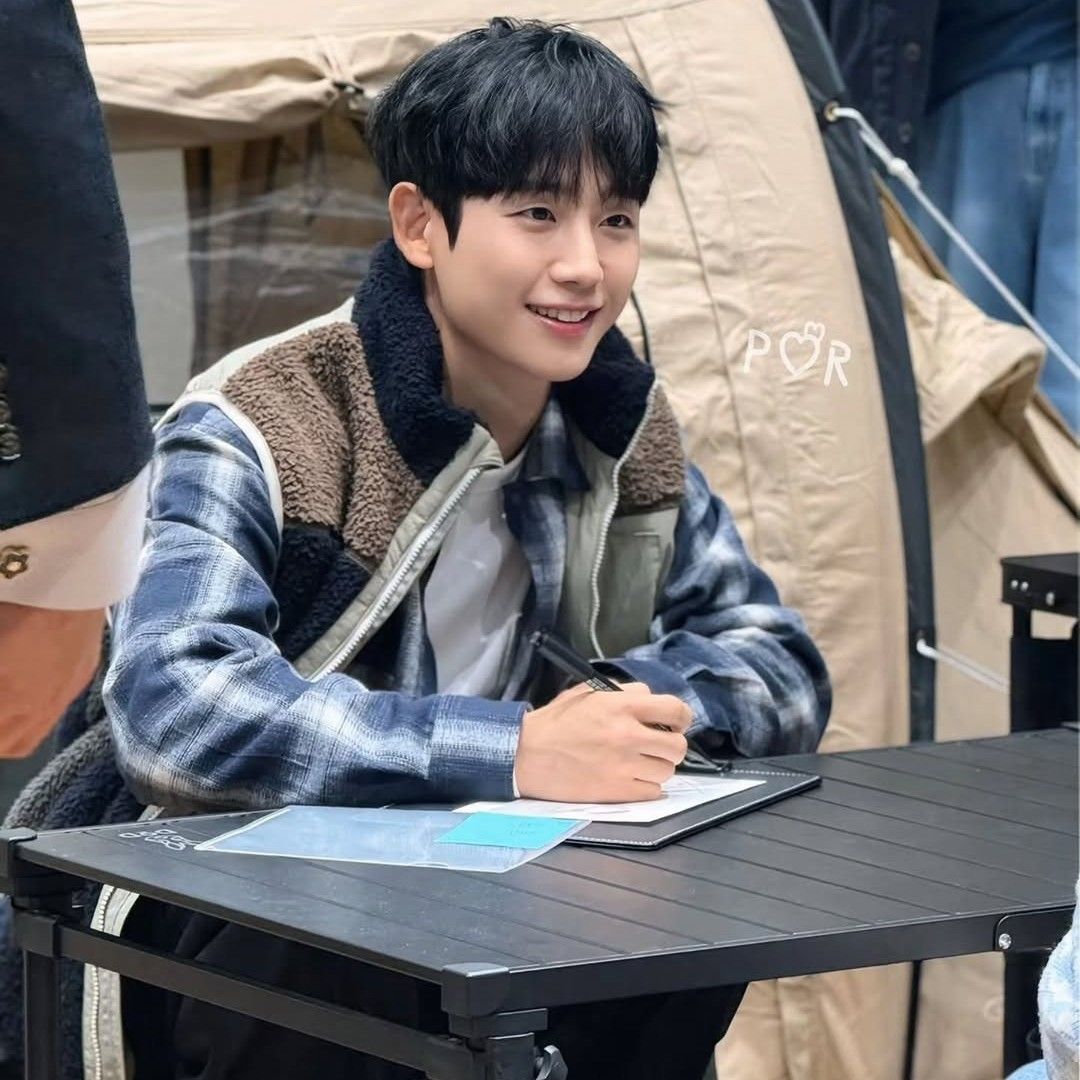 Momen yang diabadikan oleh penggemar Jung Haein