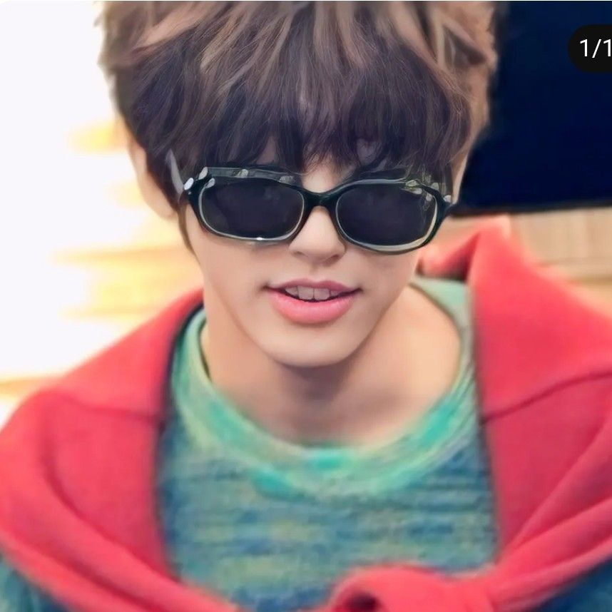 Recent activity shot of Lee Seungyoon