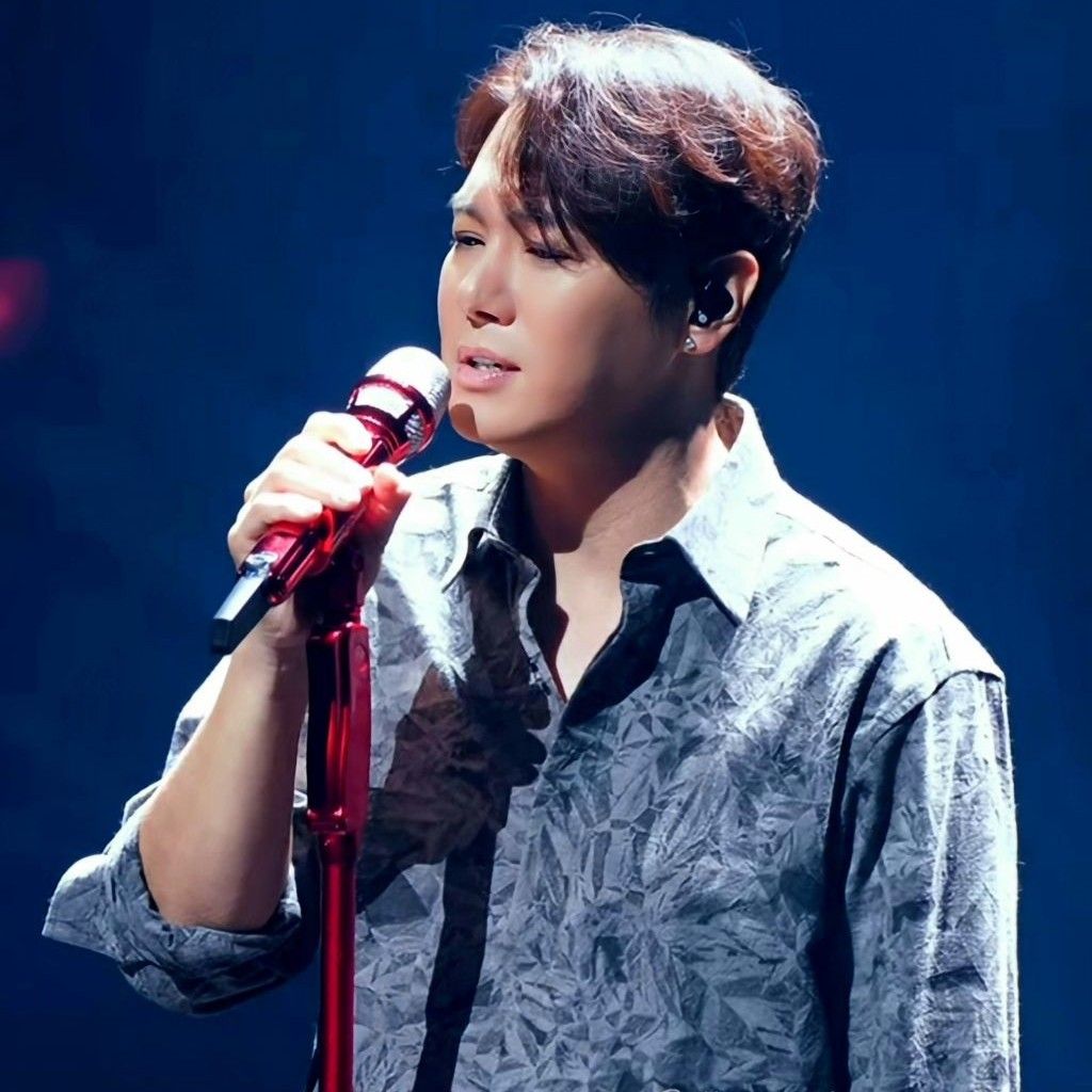 Latest photo of Hwanhee