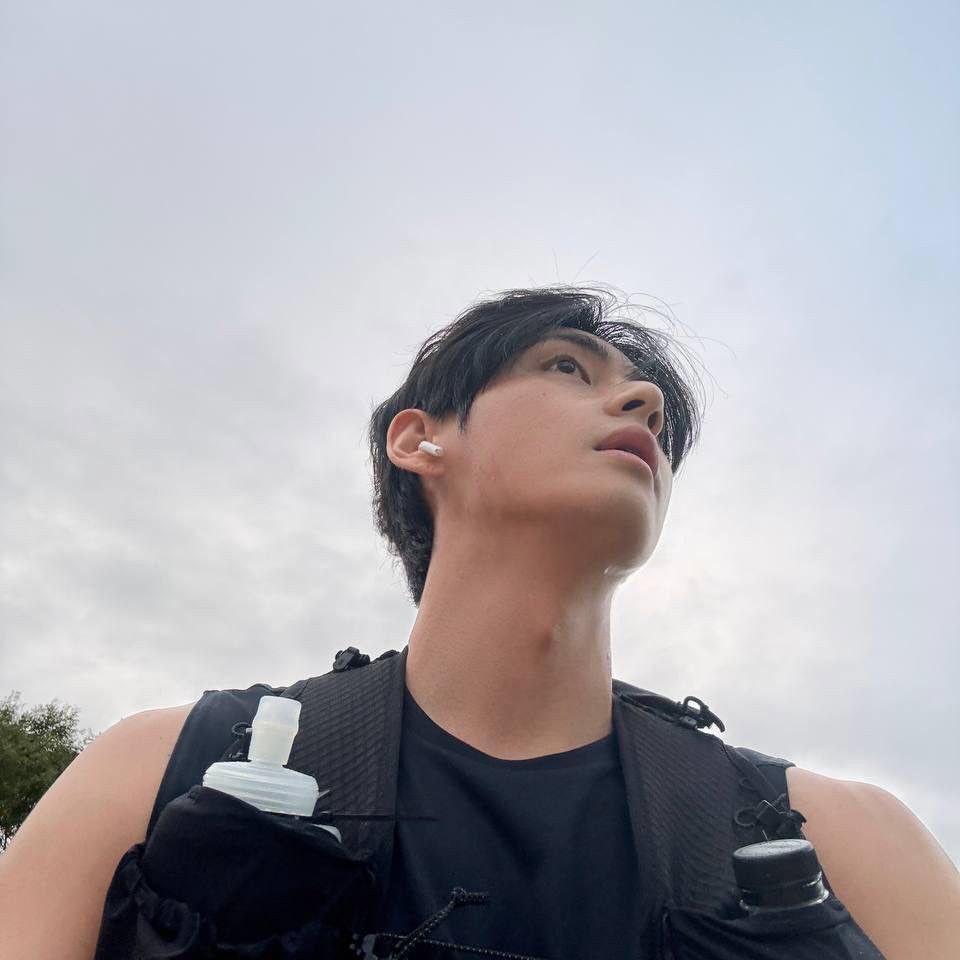 Recent activity shot of Kim Taehyung (V)