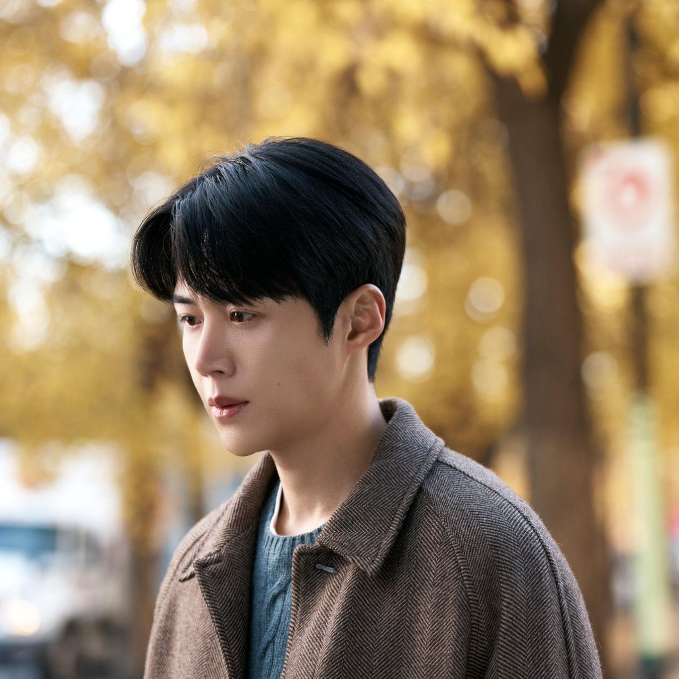 Behind-the-scenes cut of Kim Seonho