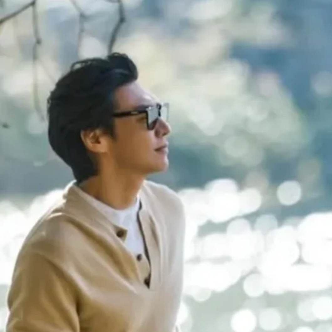 Recent activity shot of Kim Youngkwang