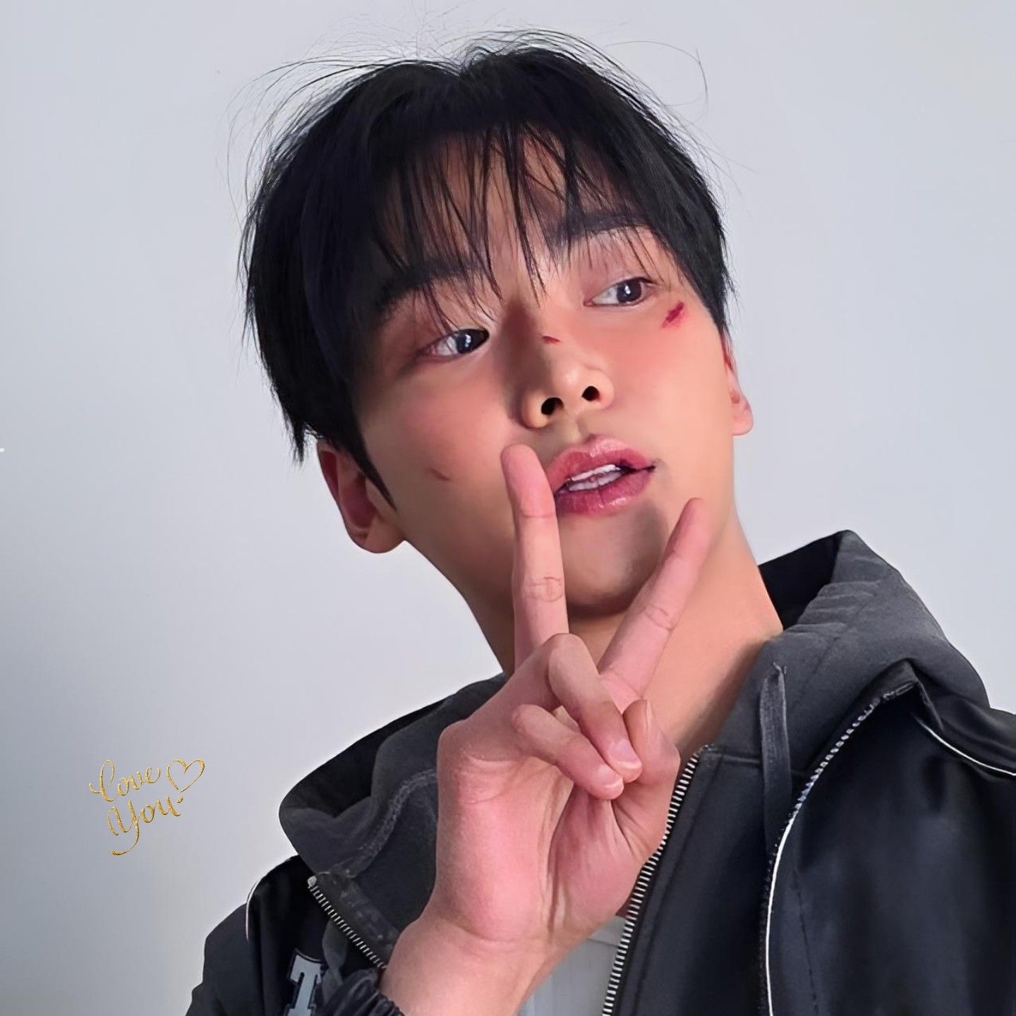 Foto kegiatan terbaru dari Rowoon