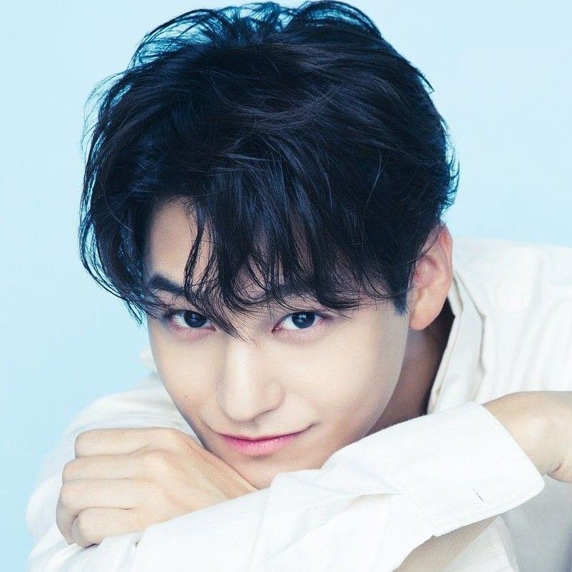 Momen yang diabadikan oleh penggemar Kim Bum