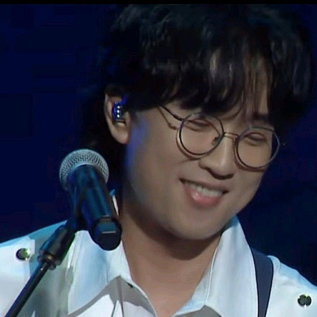 Behind-the-scenes cut of Bak Changgeun
