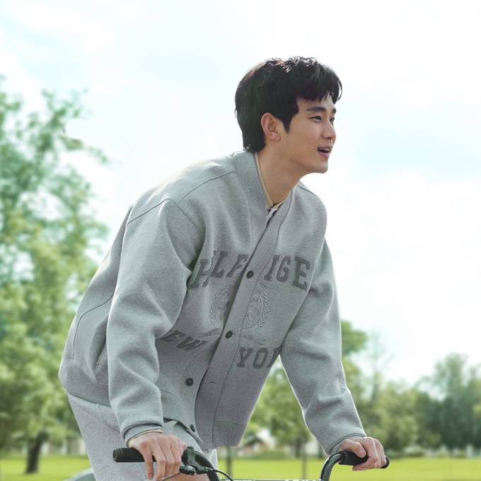 Recent activity shot of Kim Soohyun