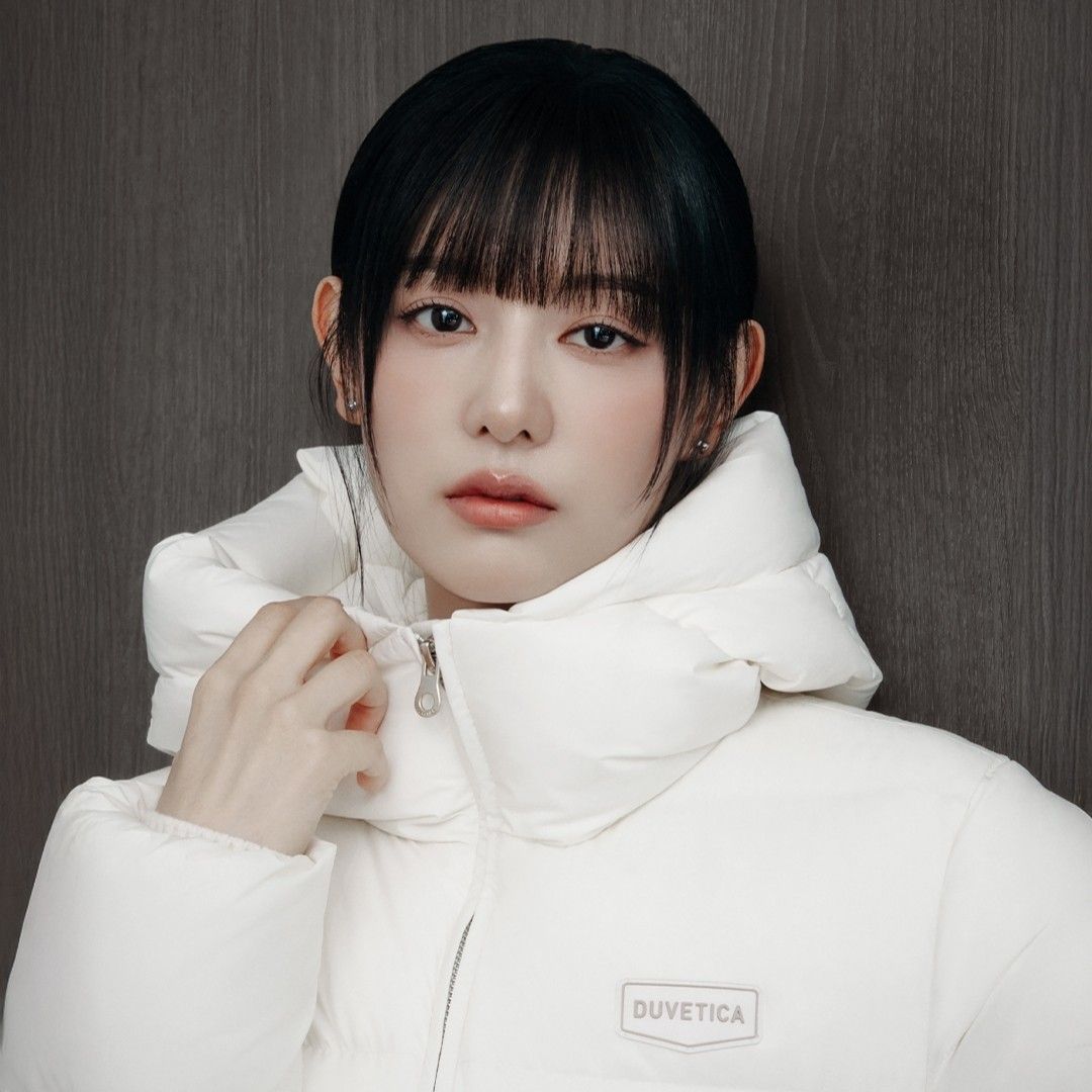 Recent activity shot of Kim Jiwon