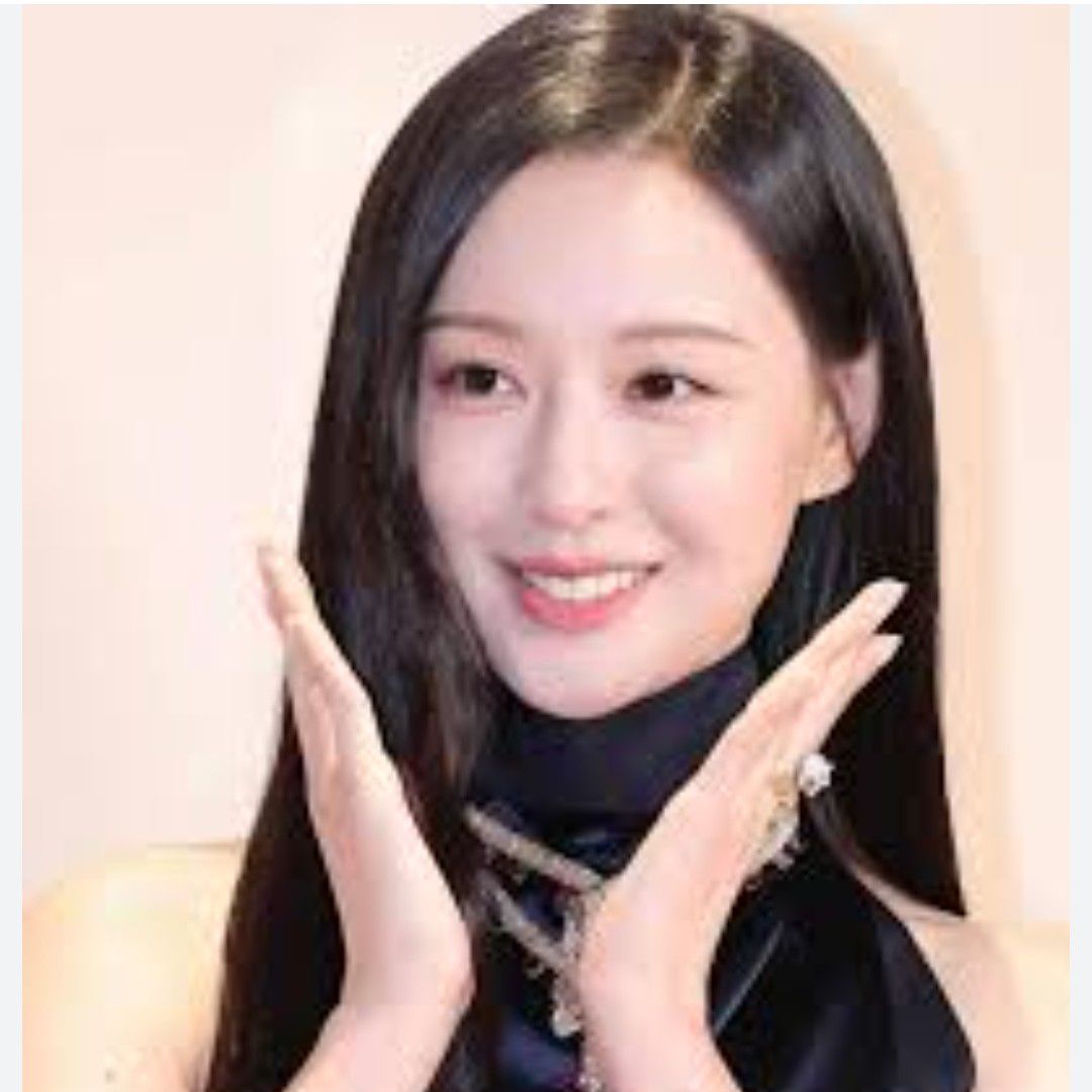 Recent activity shot of Kim Jiwon