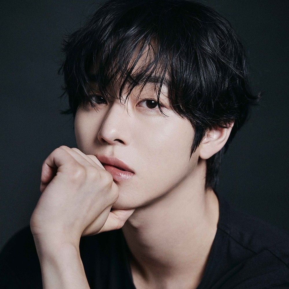 Behind-the-scenes cut of Ahn Hyoseop