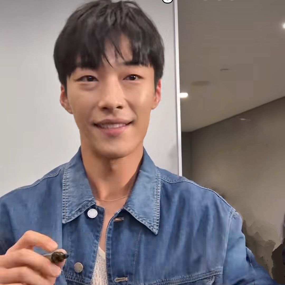 Latest photo of Woo Dohwan