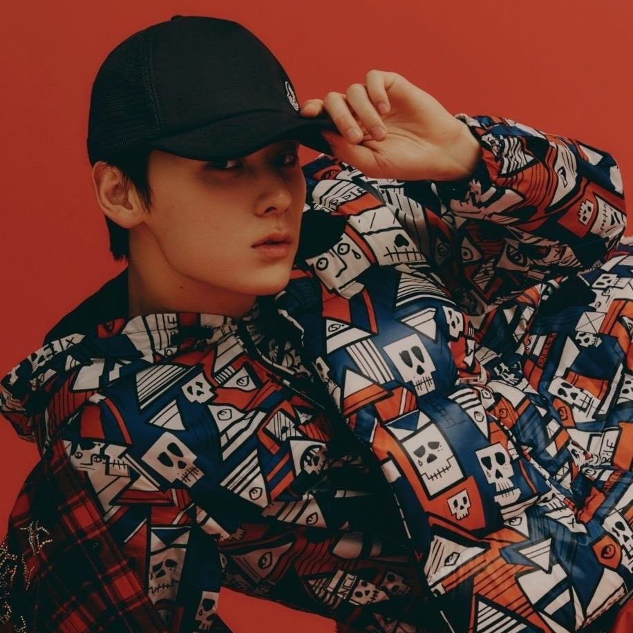 Behind-the-scenes cut of Hwang Minhyun