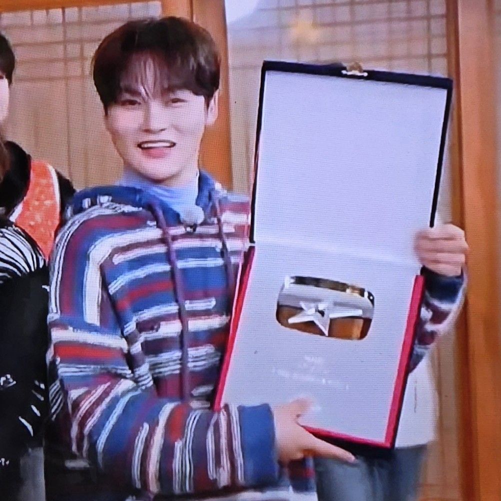 パク・ソジンのビハインドカット