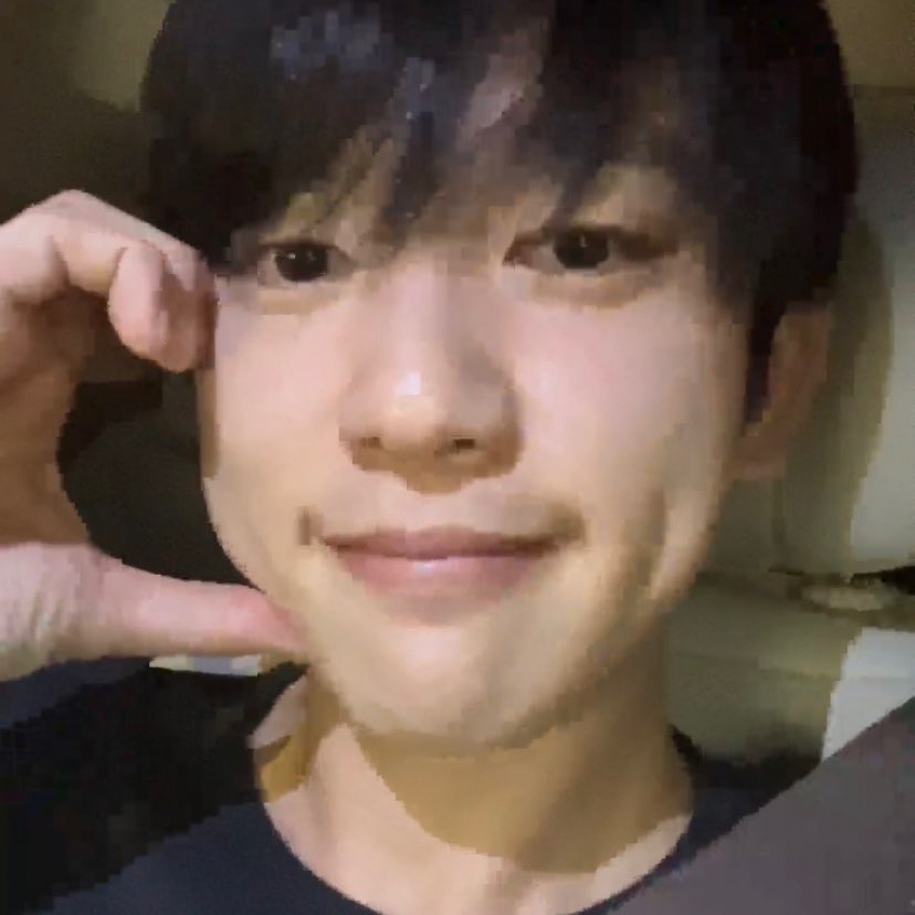 Behind-the-scenes cut of Park Jinyoung