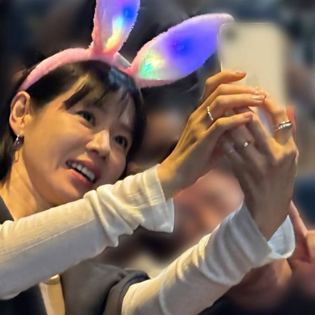 Behind-the-scenes cut of Son Yejin