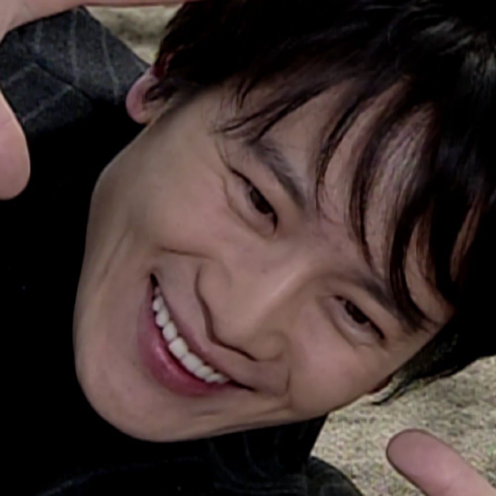 Recent activity shot of Ji Sung