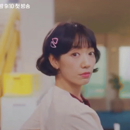 Behind-the-scenes cut of Park Shinhye