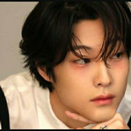 Recent activity shot of Lee Jongwon