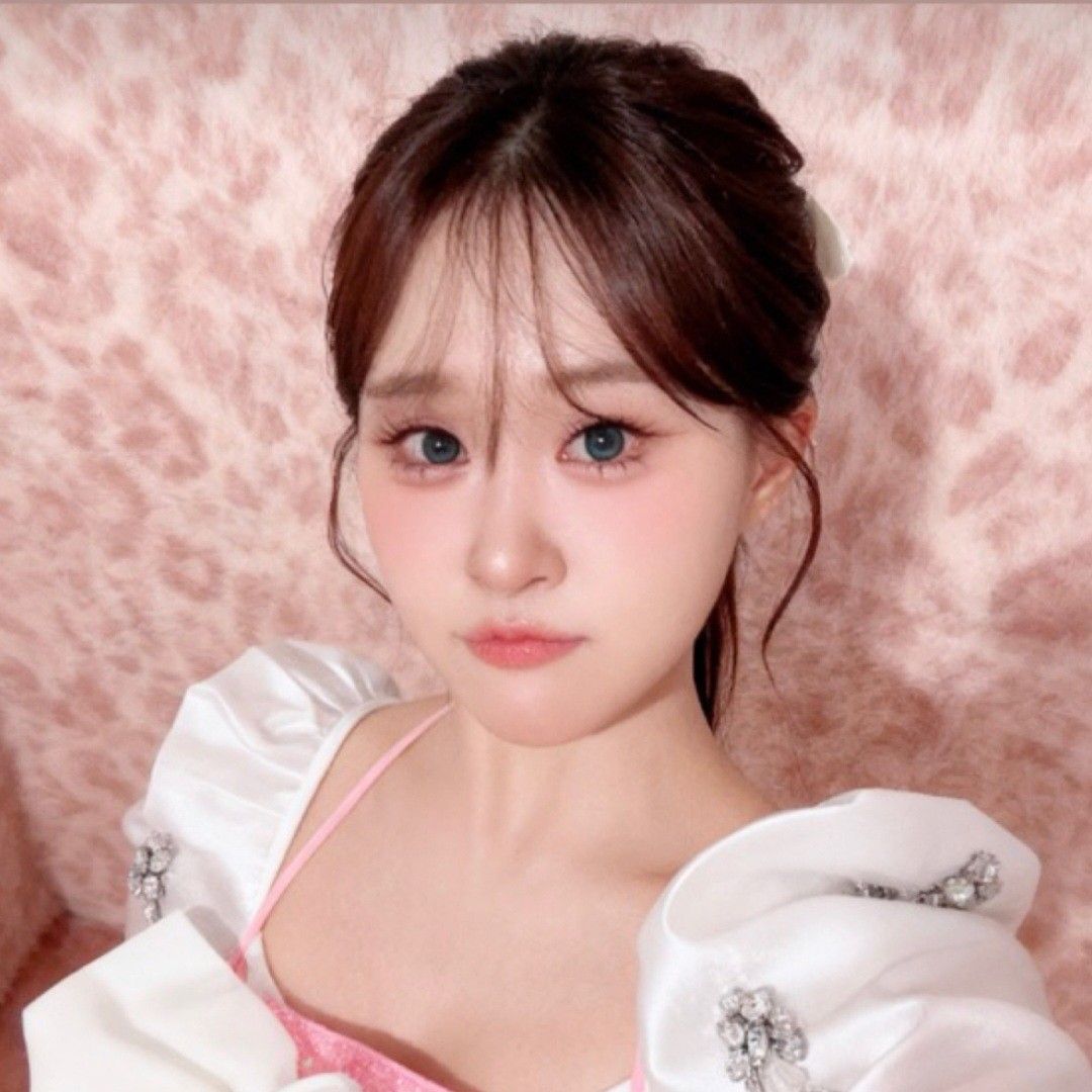 김다현의 비하인드 컷