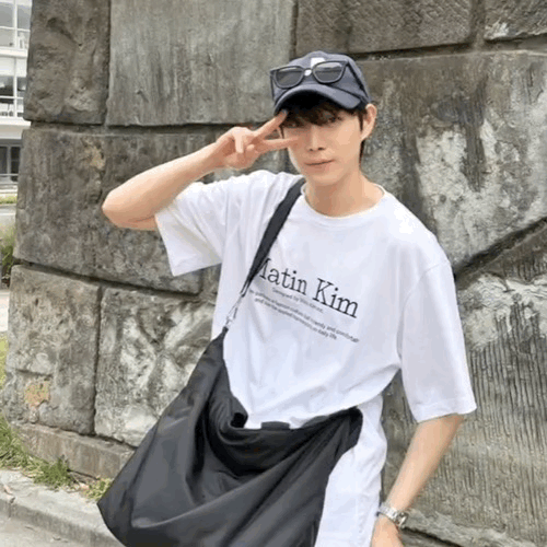 A moment captured by a fan of Kim Youngdae