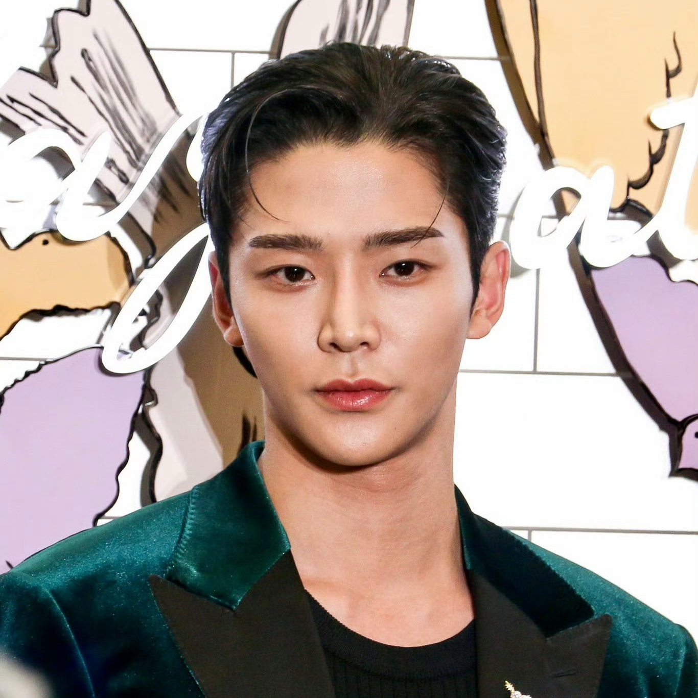 Foto kegiatan terbaru dari Rowoon