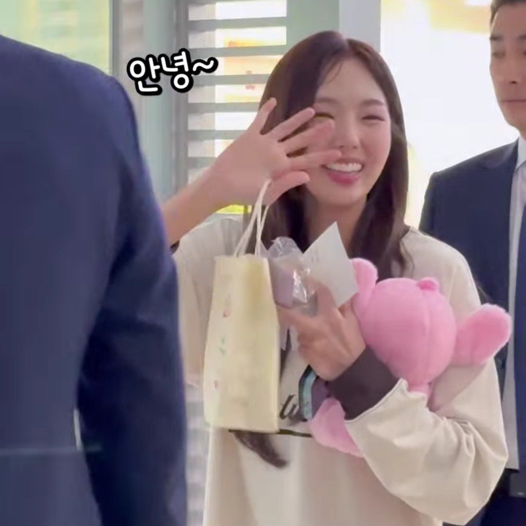 A moment captured by a fan of Chae Soobin