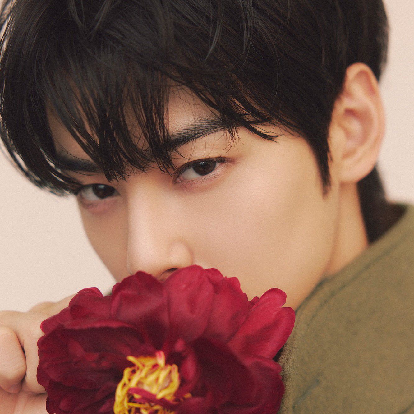 Latest photo of Cha Eunwoo