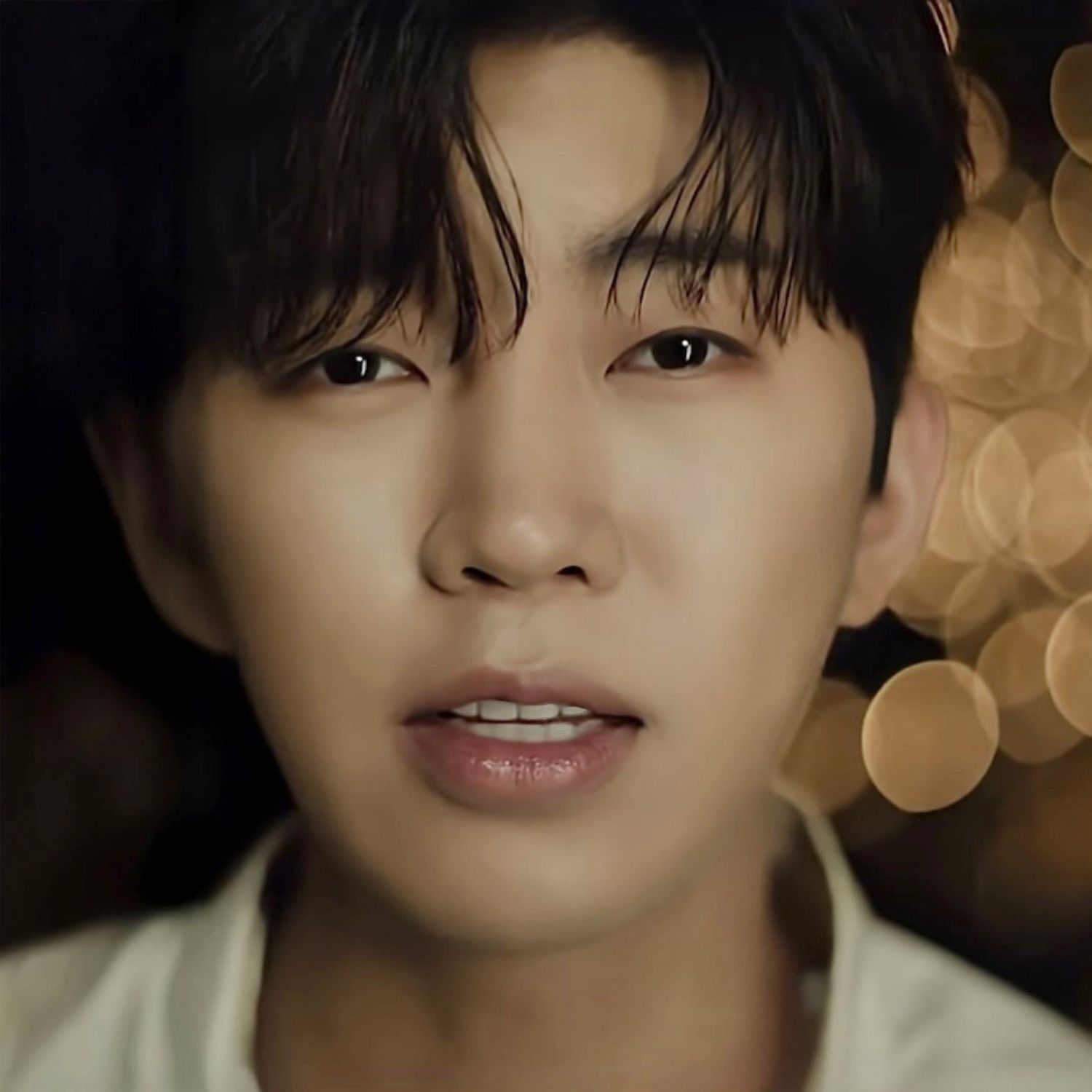 Behind-the-scenes cut of Lim Youngwoong