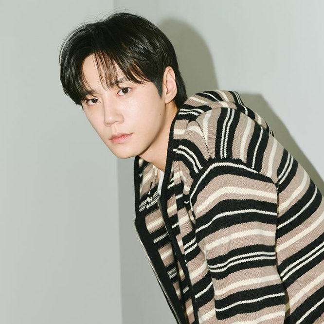 Behind-the-scenes cut of Lee Junyoung